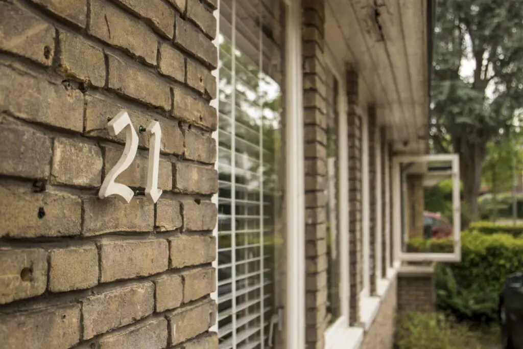 Hos Synergos stod Nick den Breems med et manuelt fraværsregistreringssystem der var langsomt og uoverskueligt. Nick fortæller om hvordan Attender har hjulpet ham med at nå hans mål om at mindske fravær og forbedre undervisningen uden den forhenværende stress.